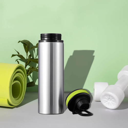 Srebrny bidon 850 ml - z rączką i zamykanym ustnikiem - z Twoim nadrukiem - zielona opaska