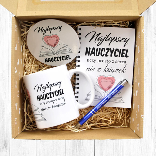 Zestaw prezentowy w kartoniku w serduszka kubek 330 ml z notesem i długopisem - Najlepszy nauczyciel